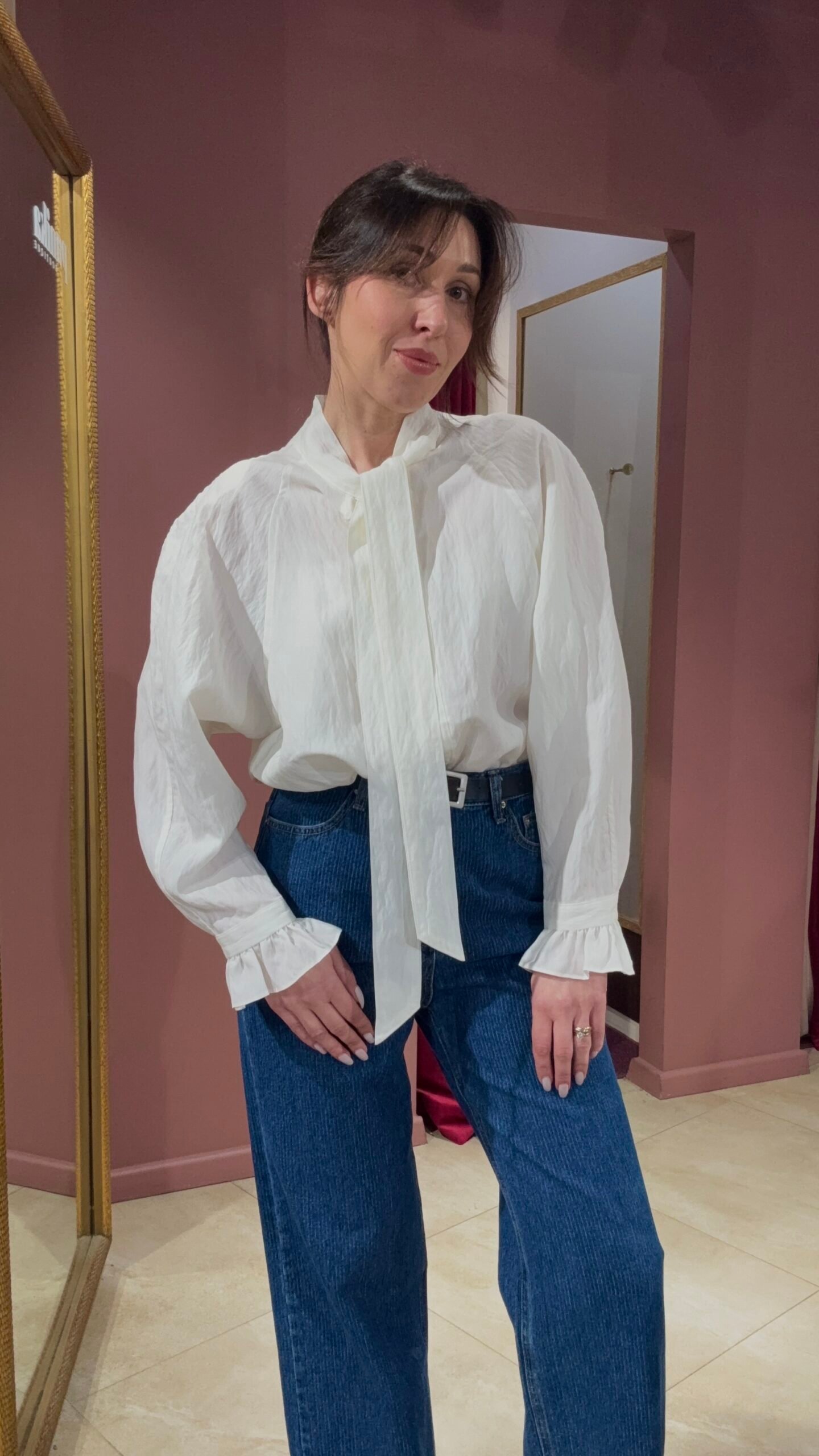 KREMINĖS SPALVOS MARŠKINIAI